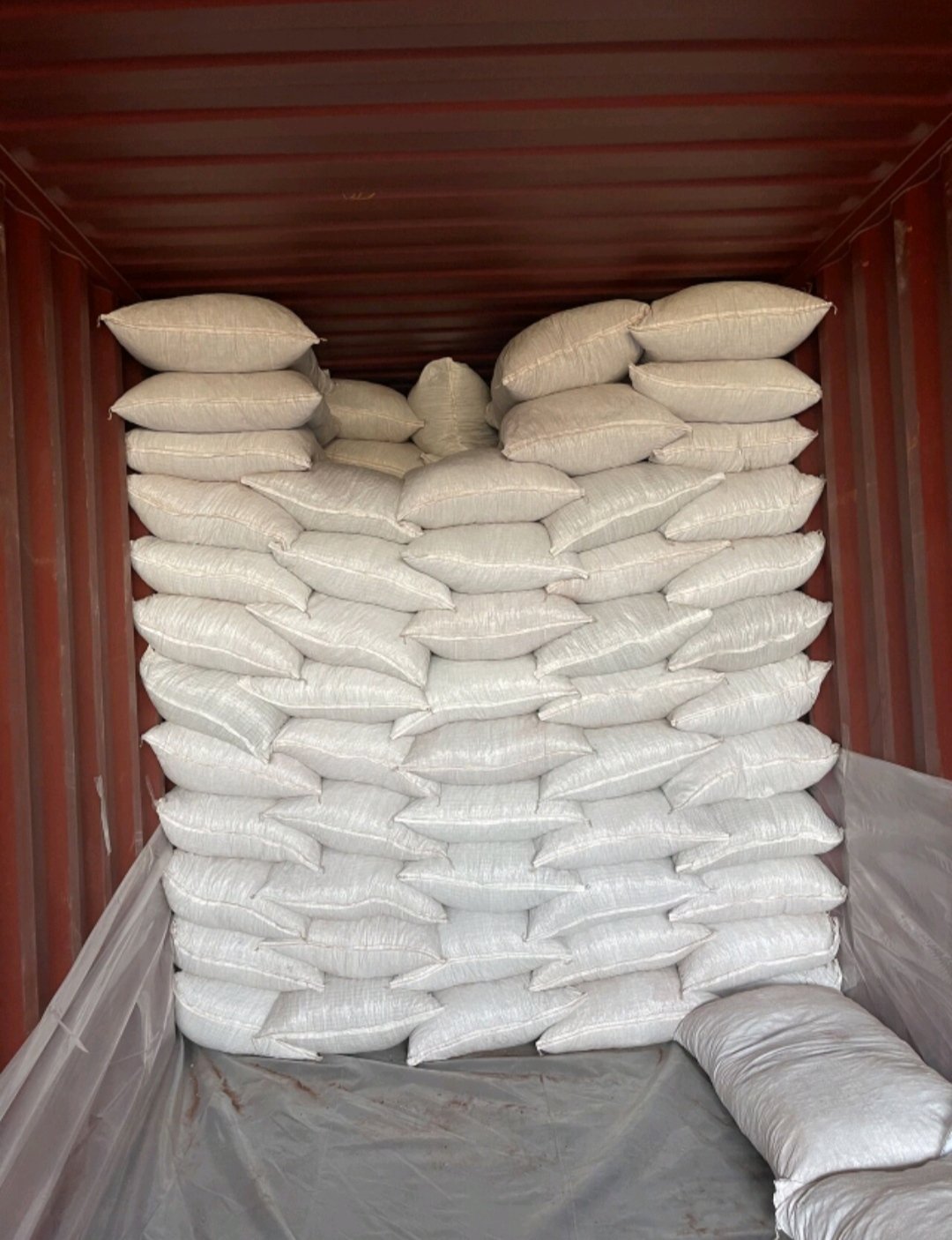 Rigorous monitoring of seeds and herbs loading process